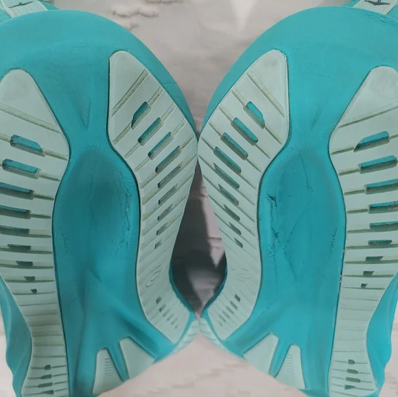 ASICS Novablast 5 Men's Size 12 Excellent Condition - Picture 14 of 14